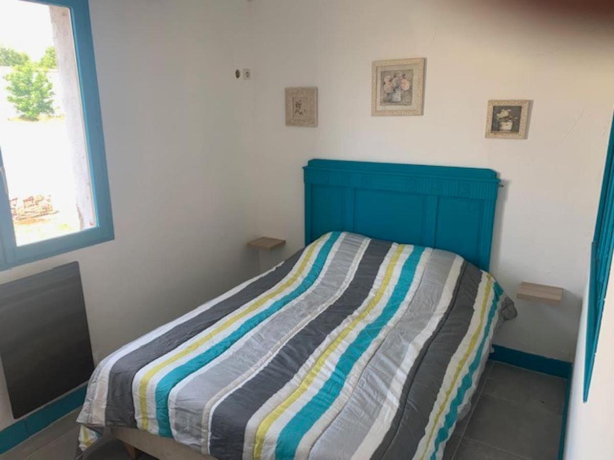 Le Depot Appartement Du Port A Champvert 外观 照片